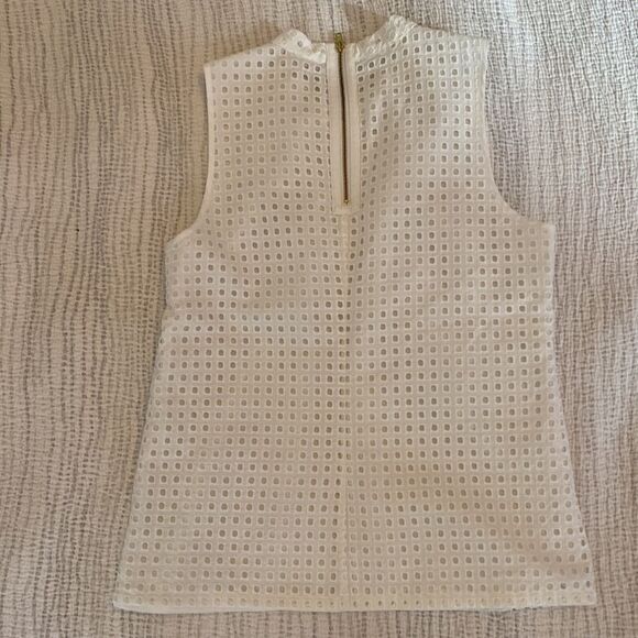 💜 J. Crew Eyelet Top - Picture 2 of 6